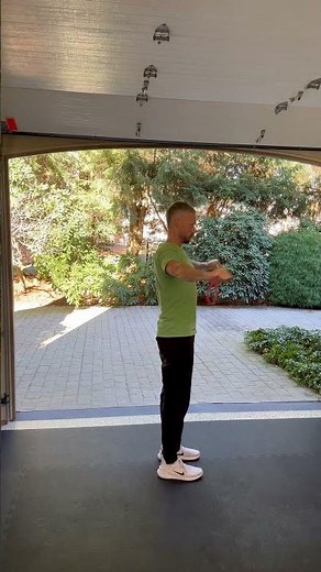 Band Pull Aparts - Tutorial