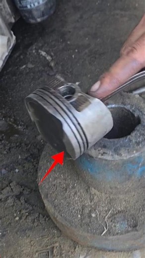 engine piston pin remove trick! #youtube #shorts #trending