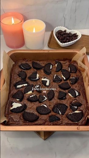 Easy, Fudgy Oreo Brownies! #baking #brownies #fudgy #oreo #recipe