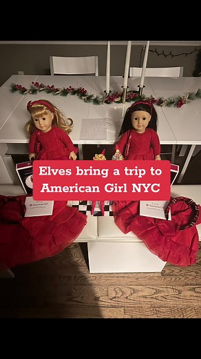 When Santa sends the elves back from the North Pole with an early Christmas gift 🎁🎅🏼 #easyelfonashelfideas2023 #easyelfideas #elfontheshelf #elfmagic #christmasmagic #girlmom #americangirls #americangirldolls #americangirl #americangirlstore #nyc #elfgifts #santagiftideas #earlychristmaspresent