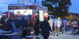 Decals could allow food trucks to show inspection approvals