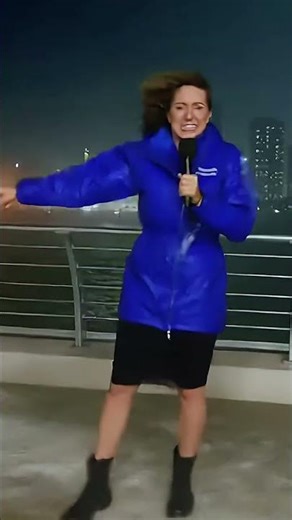 "Hurrycane-Force Wind Crashes Live Brodcast!"😱#aishorts#funnyshorts #strongwind #epicweather#comedy