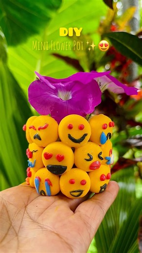 DIY Mini Flower Pot #nashcreates #viral #diy #cute #handmade #1million #fyp #smiley #flowers