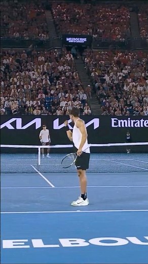 Carlos Alcaraz from DEFENSE to ATTACK! 😱