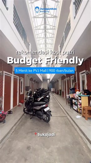 JURAGAN INFO KOST KONTRAKAN APARTEMEN DI BANDUNG RAYA on Instagram: "KOST PUTRI DEKET PVJ MALL BANDUNG 🏡 RUMAH KOST TULUS 📍 LOKASI Jalan Karang Tineung Indah Dalam No 34 A, Sukajadi, Kota Bandung 💵 HARGA SEWA Rp 900,000/Bulan (Sudah termasuk air, belum termasuk listrik) 🛵 AKSES • 1,2 Kilometer ke Paris Van Java Mall • 1,8 Kilometer ke Borma Setiabudhi • 2,3 Kilometer ke Sekolah Pariwisata NHI • 3,4 Kilometer ke RSUP Hasan Sadikin 🛏 FASILITAS KAMAR • Kamar Mandi Dalam • Kasur • Karpet • Lema