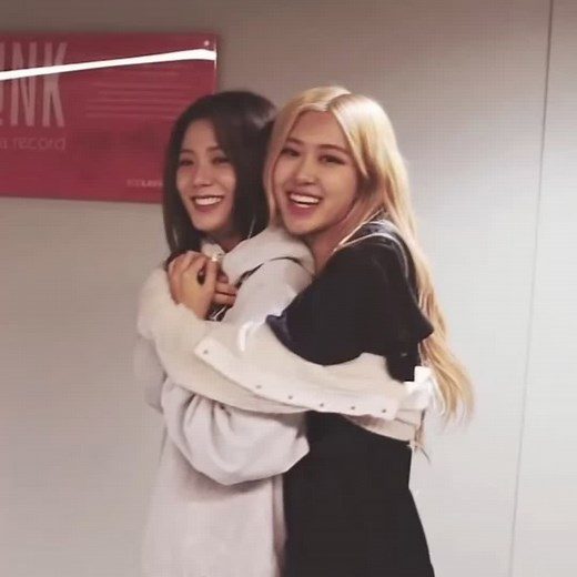 BLACKPINKのロゼとジスの魅力