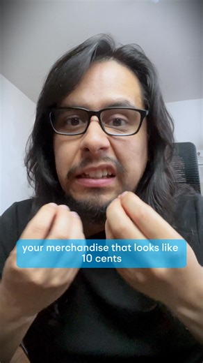 Many believe that branding ends when they receive the vector file of the logo. The reality is that the work has only just begun. When your visual identity is inconsistent between a premium logo and a low-quality post, you trigger an alert in your client's brain called Cognitive Dissonance. 👉 In other words: The client sees quality in the profile, but "cheap" content. When in doubt, the brain doesn't buy. Or worse: they ask for a discount. A Visual System isn't about vanity, it's about PROFITABI