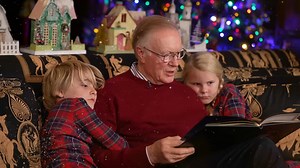 Chuck Scarborough reads “The Night Before Christmas” | NBC New York