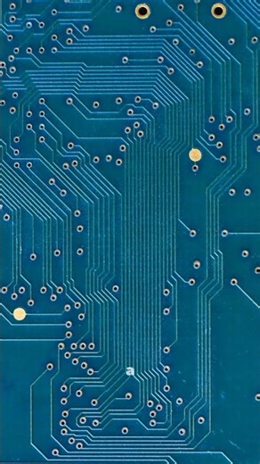 Why Do PCB Traces Zig-Zag? ⚡#PCB #Electronics #Engineering