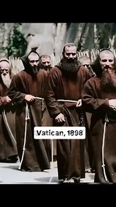 Capuchin monks in the Vatican in 1898 | Fgd1947