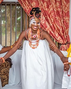 820K views · 10K reactions | "Pesin no dey know wen im dey about to make history until e don happun" Meet Olorogun Chief, Avwerosuoghene Chinyelo Tracy Chapele di woman wey break '100 years' record to collect chieftaincy title dem dey only give man for Udu Kingdom inside Delta State, Nigeria. | BBC News Pidgin | Facebook