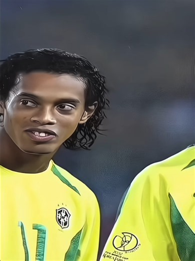 Ronaldinho Edit: New Vibe R9 Skill Compilation