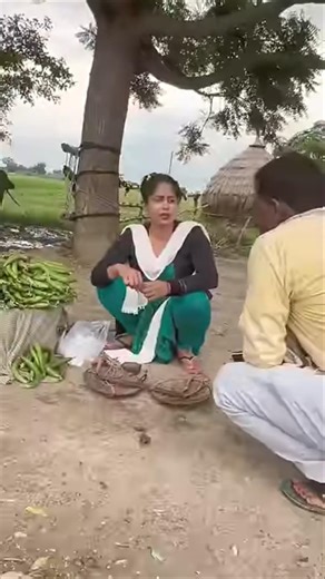A disabled duckling helps hit baby cat friend🐥 #duckrescue #cuteanimal #animalrescue