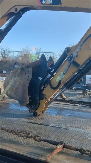 How I chain a Mini excavator to my deck