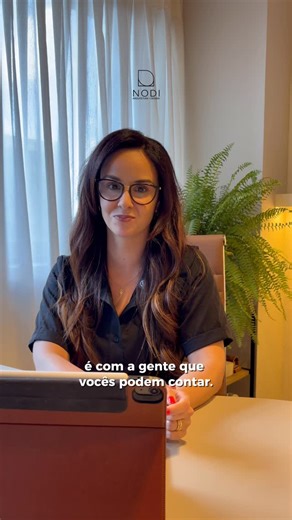 NODI | Arquitetura + Design on Instagram: "Por onde começar ao contratar um projeto de arquitetura ou design de interiores? Tudo inicia com uma conversa. Entendemos as necessidades, o estilo de vida e as expectativas do cliente para então elaborar a proposta. Com a aprovação, começamos o projeto, passando pelo briefing, 3D, detalhamentos técnicos, orçamento e acompanhamento de obra. No vídeo, explicamos etapa por etapa! Agora você já sabe por onde começar, mande uma mensagem e vamos conversar so
