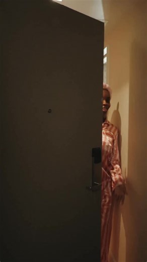 Glamour on Instagram: "Keeping the #Glamourlandria spirit going in 2026. ✨ Get ready with the Bama Barbie herself, Olandria, for the #GoldenGlobes."