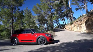 The new MINI John Cooper Works Countryman Trailer