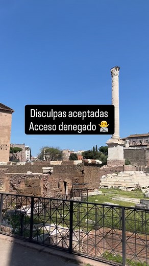 A veces la vida se resume en un simple movimiento interno: disculpas aceptadas, acceso denegado. El perdón se concede, la confianza se bloquea. La herida se cura, la lección queda. El ciclo se cierra, la puerta se clausura. No es frialdad. Es amor propio afinado después de tantas batallas. Es elegir la paz antes que repetir la historia. ✨ Si estás atravesando tu propio cierre, te acompaño a entender qué se abrió adentro tuyo para llegar hasta acá. Déjame un MD. #gestiónemocional #crecimientopers