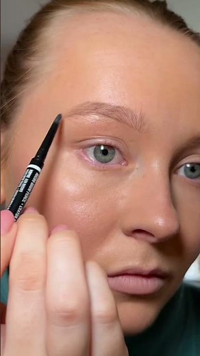 Eyebrow tutorial using NYX micro pencil