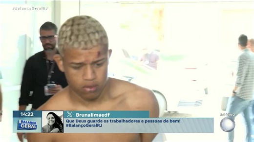 🚨Megaoperação no quartel-general do Comando Vermelho — os complexos da Penha e do Alemão: mais um preso chega na Cidade da Polícia. #BalançoGeralRJ 📽️ Reprodução/Record Rio | Tino Junior