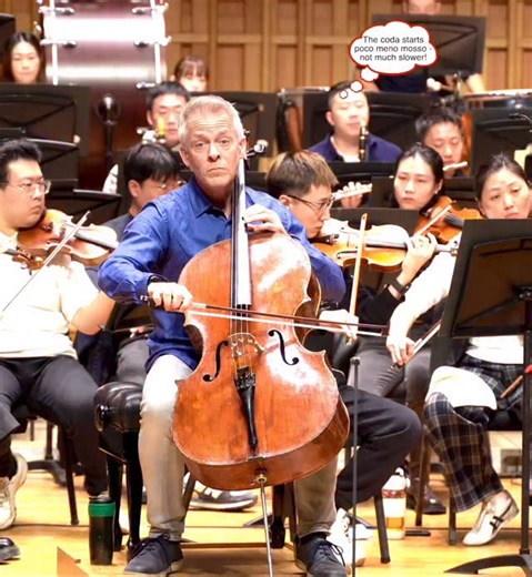 Yesterday I got to perform the amazing Barber celloconcerto with the @nfmwroclawphil and Mario Venzago in one of world’s the greatest halls (@nfmwro ) - unfortunately I didn’t press the record button on my camera, so no moving picture of that piece, but here now the Coda of Edward Elgar’s Celloconcerto which I played at the end of my 5-week trip around the world on Nov 30 with the Xi’An Philharmonic and Daye Lin. Similar to the Dvorak Concerto the Coda should not start too slowly, in this case „