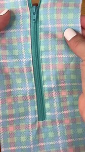 Tutorial Zipper en 5 min #fashion #costura #costuraterapia #costurando #tipsdecostura #fashiondesigner #costuracriativa #costuracomamor #tallerdecostura #costurafacil #coseresmisuperpoder #costuracreativa #coser | Alejandra Meza