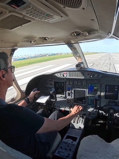 POV: You’re cleared for takeoff off Runway 25, Oxnard 🌊 Single pilot. Citation Ultra. Let’s go! #POV #AviationTikTok #PilotPOV #CitationUltra #SinglePilot #BizAv #JetPilot #OxnardCA