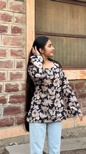 Pravi Jodhpur on Instagram: "Core set fitting BELL sleeves kurti ✨ Size - M to XXL More party wear collection available hurryyy uppp Visit store 💥 . . Online order available 👇 📱- 8561056760 Shipping all over India ✨ . . For more collection follow & visit store DM for queries 👇 @pravi_style_jodhpur . . Address 📍— Sardarpura C road behind swarn prabha jwellers Near police station Jodhpur Rajasthan . . #pravistyle #explorepage #jodhpur #shortkurti #explorepag