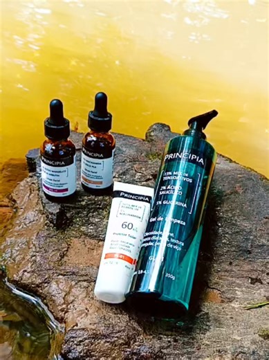 “Se sua pele fica oleosa poucas horas depois de lavar, você precisa testar esse kit 😍✨ O combo da Principia ajuda a controlar a oleosidade e deixar a pele com aspecto sequinho e saudável 💖 Corre garantir o seu antes que acabe 🛍️ Comenta ‘EU QUERO’ e segue o perfil pra mais achadinhos virais ✨ #skincare #principia #peleoleosa #cuidadoscomapele #serumfacial
