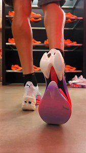 🤯🤯⚡️ FAST-XP SPG evolves from the FAST RB NITRO™ Elite, mirroring the explosive rebound of a springboard. Its dual-plate construction, forefoot rocker apex, and strategically placed NITROFOAM™ Elite pods maximize energy storage and release for fast runners chasing their edge. These prototypes may never hit the shelves, but they drive Puma’s innovation forward and inspire the performance models that runners rely on. En español: El futuro de la velocidad. FAST-XP SPG evoluciona a partir de la FA