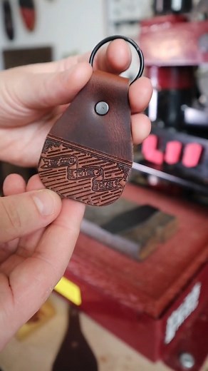 🔑✨ DIY Leather Keychain Tutorial! We're loving this simple and stylish leather keychain craft! Whether you're new to leatherwork or just looking for a quick creative project, this tutorial is the perfect place to start. 🎥 Video by: Orramon Leather on YouTube 👉 Try it out and tag us to show off your version! #DIYLeather #LeatherCraft #HandmadeKeychain #OrramonLeather #MADCprojects #CraftingInspiration | The Maurice Academy of Design and Craft