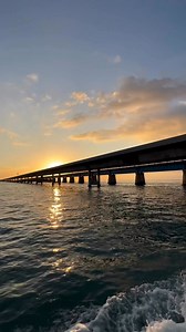 21K views · 701 reactions | Have you seen the Seven Mile Bridge at sunset?  : @keylimelifestyle | The Florida Keys & Key West | Facebook