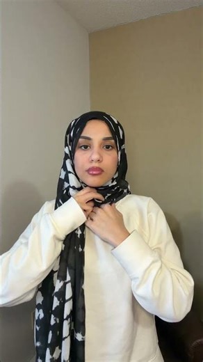 A full coverage neck hijab tutorial #hijab #hijabtutorial #Makeup #Ramadan #eid