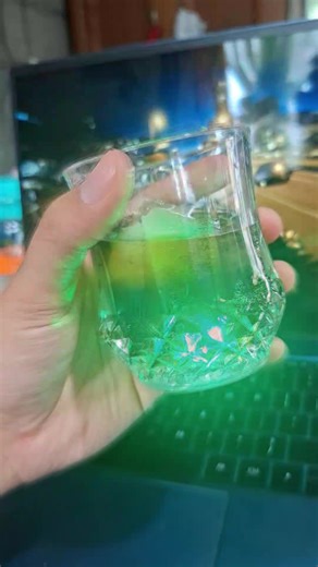 Drinking Glass with LED light,🍸🍸 sobrang ganda and affordable.😍😍 Pwede din pang regalo🎁🎁 Checkout Now! ✨️✨️ Click on my Yellow basket!✨️✨️ #cup #budolfinds #shotglass #fypシ゚viral #tiktokph