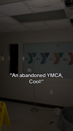 @urbex.tx on Instagram: "I didn’t know what to do.. #urbex #abandoned #abandonedplaces"