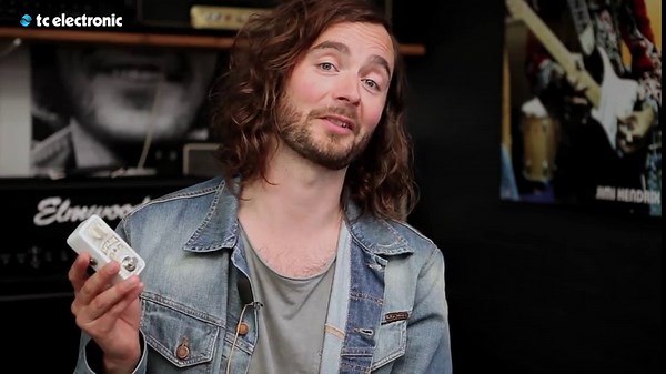 TC Electronic SPARK MINI BOOSTER Ultra-Compact Booster Pedal with PrimeTime Switching and Fully Analog Design