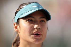 Emma Raducanu commences rehab journey following completion of all 3 scheduled surgeries, wears determined look while flexing wrist