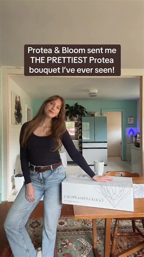 Heidi Feek on Instagram: "Use the link https://www.proteaandbloom.com/feekyfeek for 15% off your order! 💗 #flowerdelivery #protea #proteabouquet @protea.bloom"