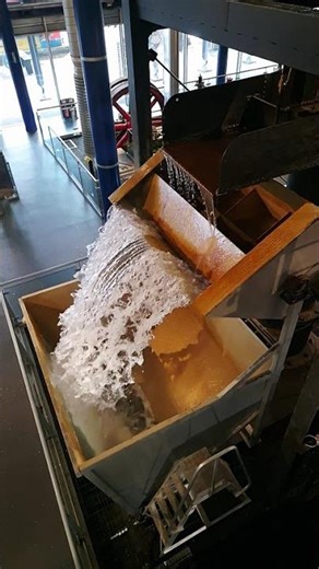 Satisfying water dump from Smethwick engine 🚰 #Shorts