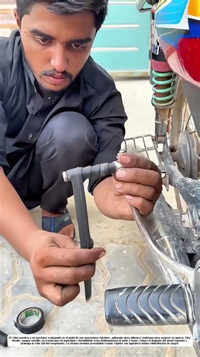 El retoque en el pedal: Cómo un simple cinta resistente asegura la tracción