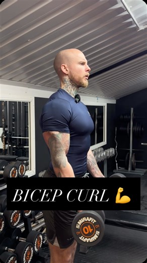 Online Transformation Expert on Instagram: "Here’s another example tutorial that you’ll see within my fitness program. Most programs have generic stock videos, or even worse, you’ll be in the dark and follow just the name of an exercise. I believe what truly sets my programs apart is the time and effort I’ve put into being incredibly prescriptive. You know exactly what’s expected for each exercise, in 4K, with subtitles and with a professional microphone. This level of clarity cannot be beaten. 