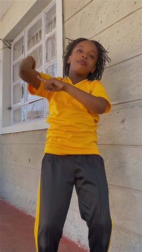 Slow Whine Dance Moves to Try