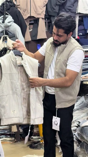 Winter jacket sleeveless 🫠🧥🧥 ##awgarments##alijutt546##foryoupage##fyp##foryou