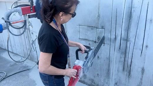 Check out the new HYCON Concrete Chainsaw. This lightweight chainsaw can be interchanged with bars up to 36" long... :) See more equipment online: https://www.diteq.com/construction-equipment/hydraulic-tools-power-packs/concrete-chain-saws | Diteq Corporation