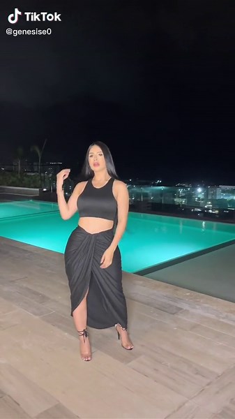 Elegant Night Look by Infinity Pool