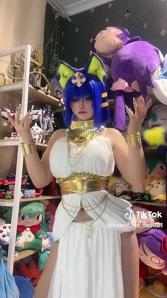 Exploring the Art of Cosplay: A Look at Chinese Talent