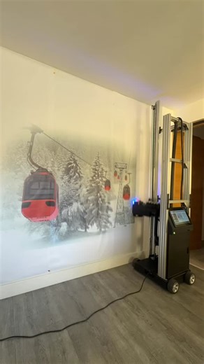 Formation, assistance, on vous propose un pack complet ! Contactez-nous dès maintenant. 🪩 | Kiavik Vertical Print