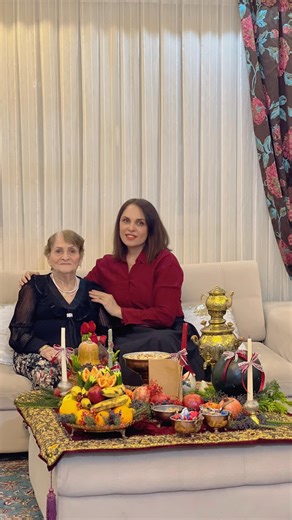 ‎شمع وسنگ مصنوعی‎ | ‎یلدا یعنی یادمان باشد که زندگی آن قدر کوتاه است که یک دقیقه بیشتر با هم بودن را باید جشن گرفت. یلدایتان مبارک🥰 #یلدا #پاییز #دورهمی‎ | Instagram