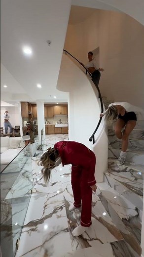 Always feeling watched & supported by my higher versions ❤️ you have them all around you co-existing