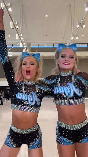 Cheerleading Dance Routine Performance Highlights